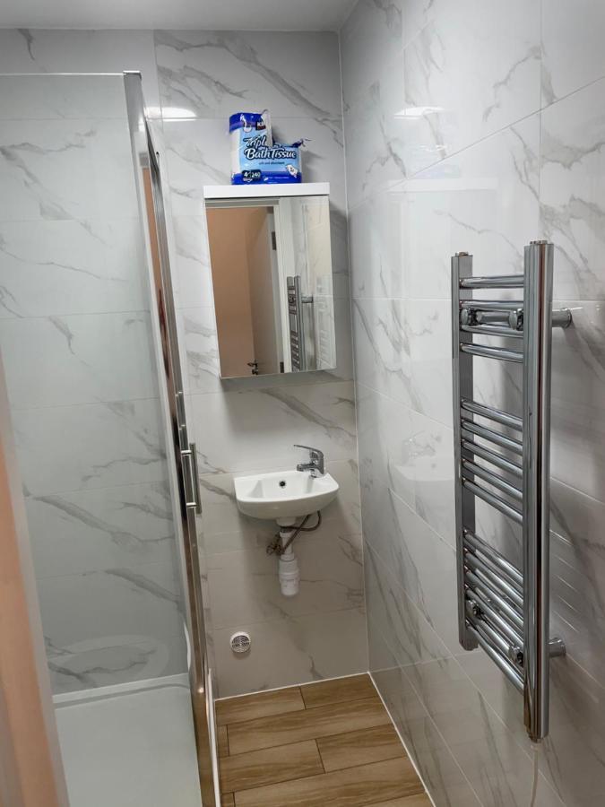 Stunning Twickenham Rugby Studio Flat Teddington Exterior foto